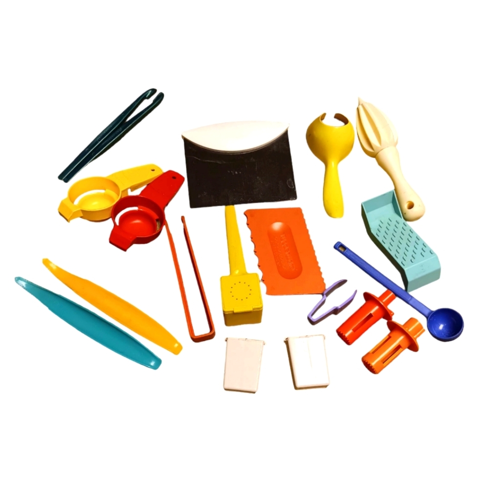 Tupperware Vintage Bundle of Gadgets and some extras